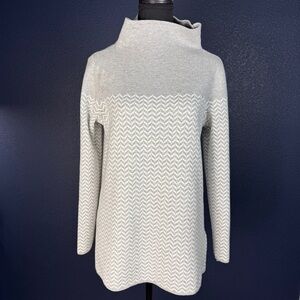 Aspen Luxe Gray and White Chevron Mock Neck Sweater, Size Large